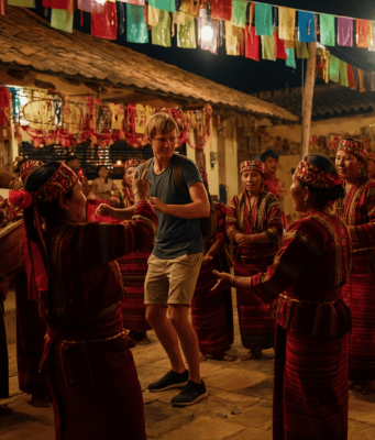 Cultural Immersion Travel: How to Dive Deep into Local Traditions for Unforgettable Experiences Cultural Immersion Travel